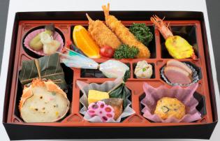 初盆仕出し弁当　　葵（あおい）　￥3,500（税抜）